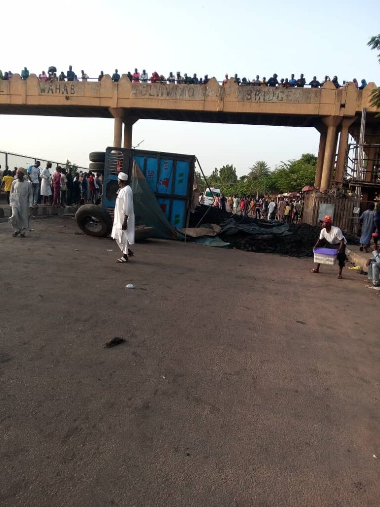 Comedy of Errors: What I Learned Driving on Nigerian Roads