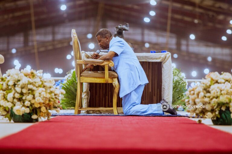 How Divine Intervention Saved the Naira from Hitting ₦10,000 per Dollar – Pastor Adeboye