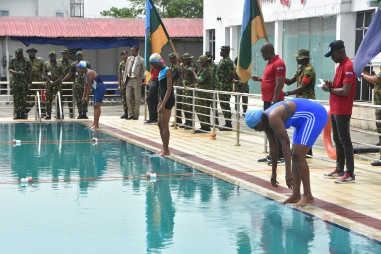 SnapShots: Army Formation Holds Swimming Competition