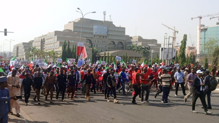 Nigeria’s Minimum Wage: A False Promise That Keeps Workers in Poverty