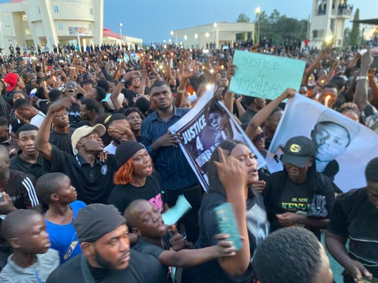 To Join or Not to Join: The Nationwide Protest Dilemma