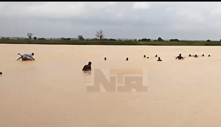 Overloading: Sokoto Boat Mishap Claims One, 19 Passengers Missing