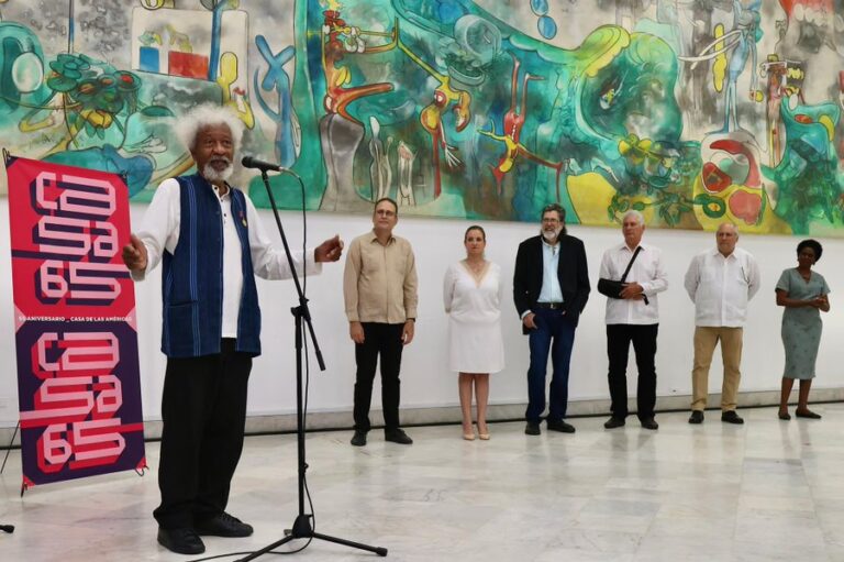 Snapshots: Cuba Awards Soyinka Prestigious National Medal