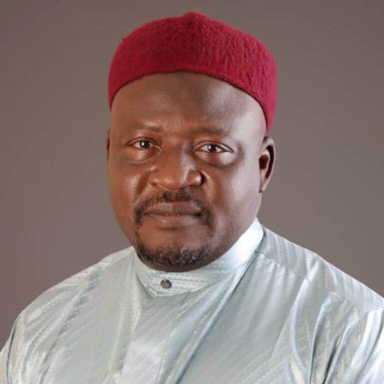 Drug Abuse: Senators Dares Fellow Lawmakers To Swear By Bible, Quran