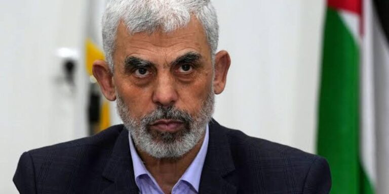 Hamas Leader Surrounds Self with 25Kg Dynamite, 20 Hostages to Stop Israel Attack