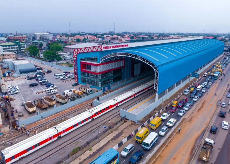 Lagos Suspends Red Line Mass Transit Train Service Amid Technical Glitch