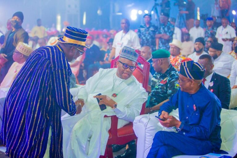 Akpabio Mocks PDP, Fubara at Wike’s Birthday Celebration