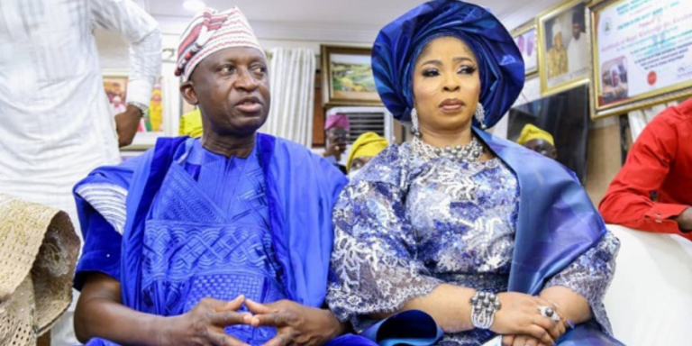 Unknown Gunmen Kidnaps Ex-AIG Hakeem Odumosu’s Wife Near Lagos