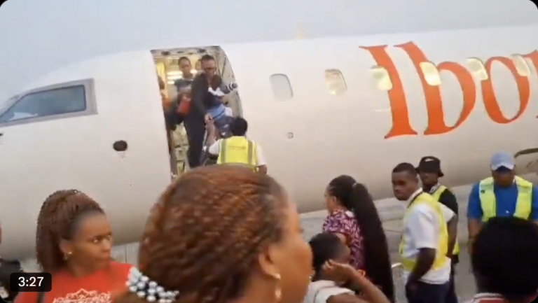 Angry Female Passenger Escapes Beating After Blocking Uyo Airport Flight
