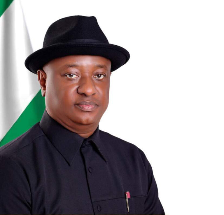 VIP Privileges at Airport Gates Banned as Cashless System Takes Over