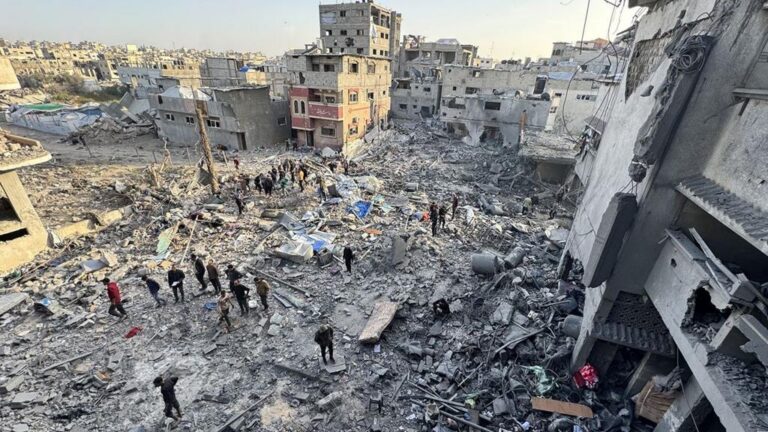 Israel Resumes Air Strikes on Gaza, Leaving 100 Dead