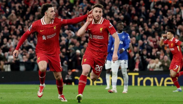 Liverpool Move Closer to Title with Narrow Win Over Everton
