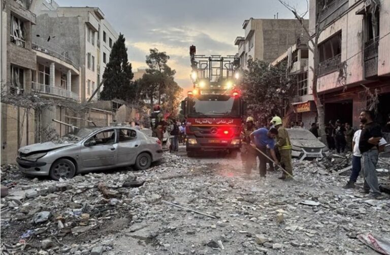 Israeli Airstrikes Kill 5 IRGC Members in Iran