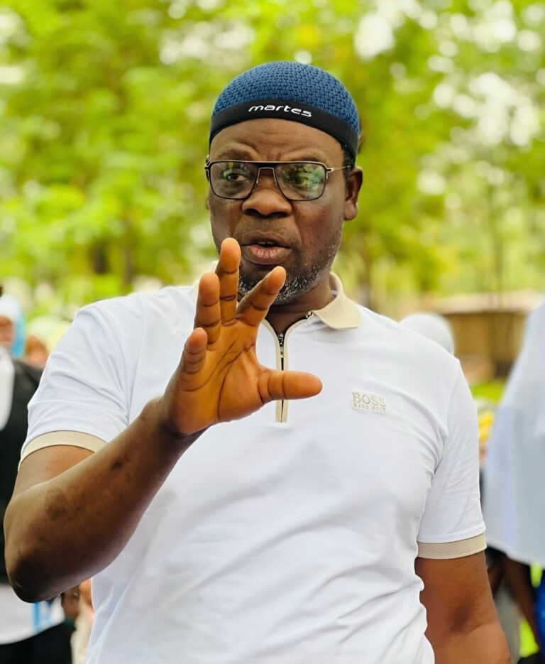 Agidigbo FM Lifts Ban on Naira Marley’s Songs, Apologizes