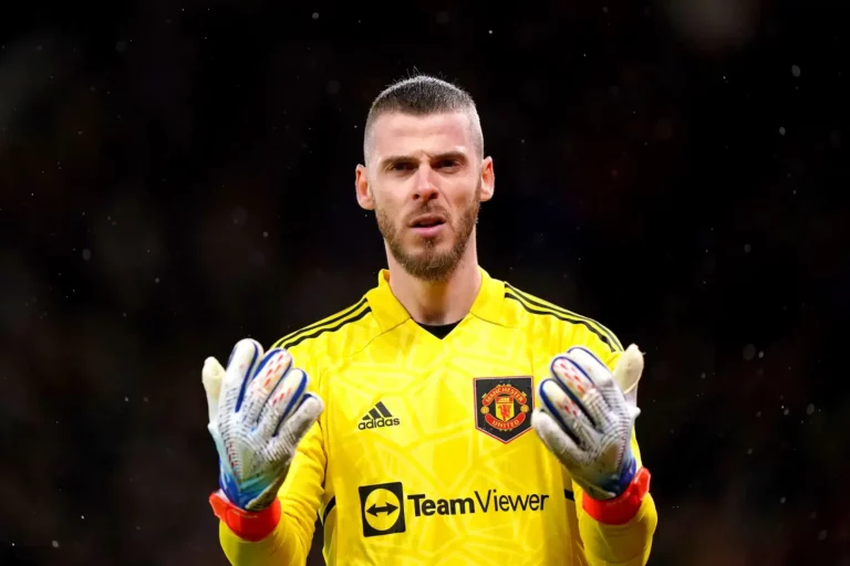 De Gea Returns to Old Trafford, Warns Fernandes Ahead of Clash