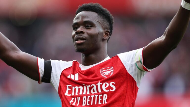 Saka Out for Four Weeks with Hamstring Injury