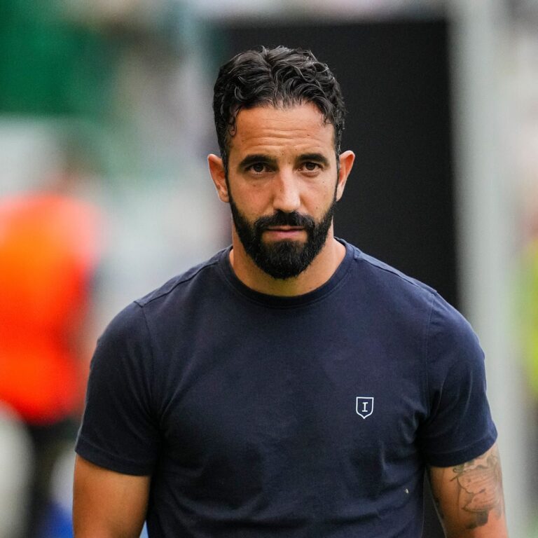 Amorim Defends Decision to Bench Mainoo, Cites United’s History