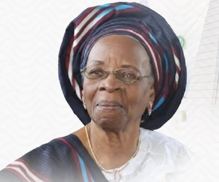 Lucia Onabanjo, Wife of Ogun’s First Civilian Governor, Dies at 100
