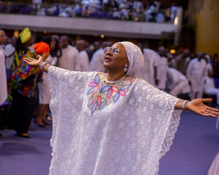 Pastor Kneels, Begs Wike Over Jabi Land