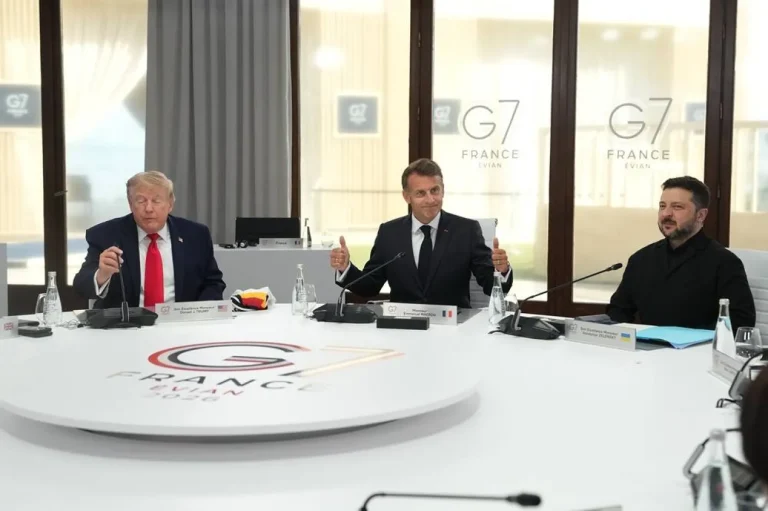 G7 Leaders Meet in France Over Global Crises