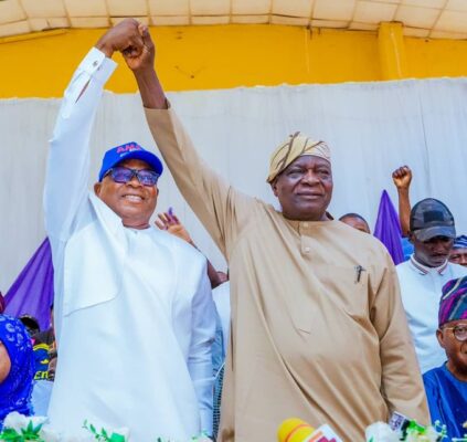 Oyinlola-led PDP Faction Backs APC’s Oyebamiji 2