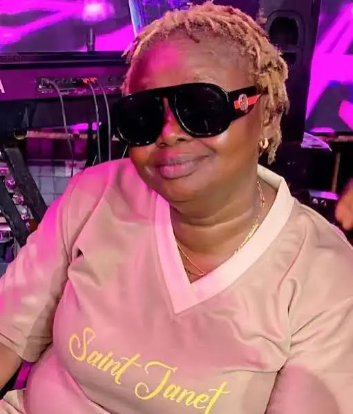 Saint Janet 3